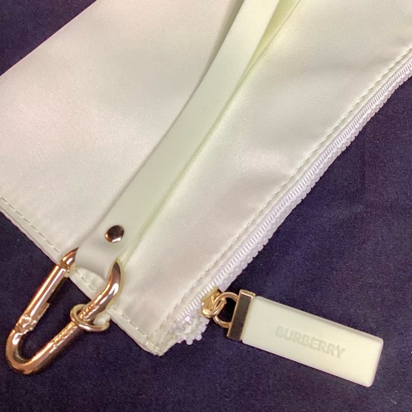 BURBERRY NEW NYLON WRISTLET - Picture 5 of 5
